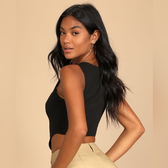 Lulu’s EUC Hook Me In Sleeveless Bustier Tank Top - Picture 2 of 7